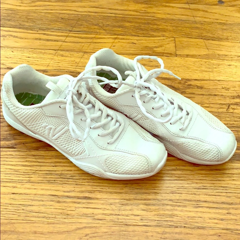 Varsity Gridiron Cheer Shoes 📣